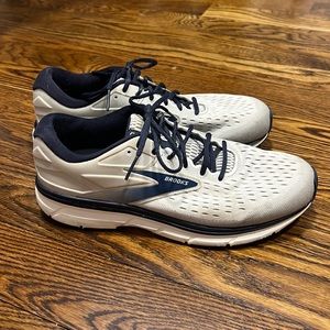 Brooks Dyad - good used condition 11.5